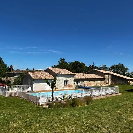 Grand Au Calme Avec Piscine Chauffée