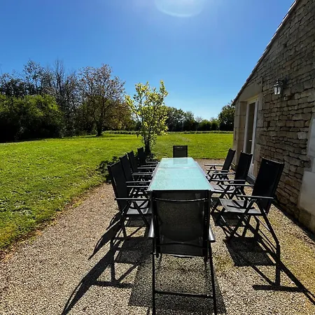 Nyaraló Grand Au Calme Avec Piscine Chauffee *