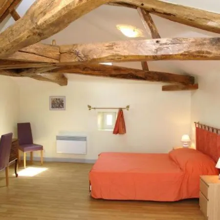 Casa vacanze Grand Au Calme Avec Piscine Chauffée Saint-Vincent-la-Châtre
