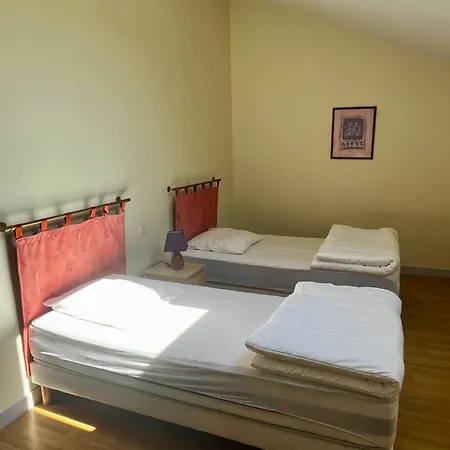 Grand Au Calme Avec Piscine Chauffée Casa vacanze *